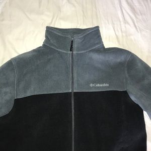 Men’s Columbia zip up fleece size L